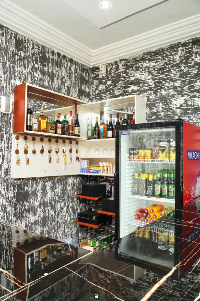 Hotel Bar